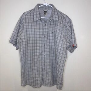 The North Face Short‎ Sleeve Button Up Shirt Men’s L Plaid Gray Black Outdoors